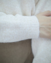 將圖片載入圖庫檢視器 氣質之選【雪花圖案針織圓領上衣】
