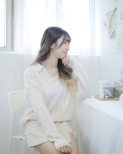 將圖片載入圖庫檢視器 簡潔氣質【針織扭紋闊領上衣】
